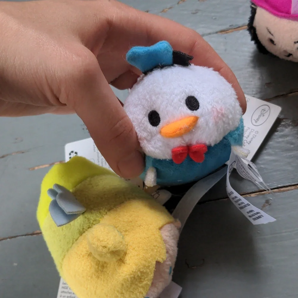 Nwt tsum tsum Disney stuffie bundle - Picture 5 of 7